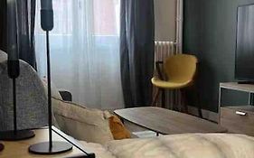 Le Saint-Mande Elegant Et Pratique, Metro 1 A Deux Pas